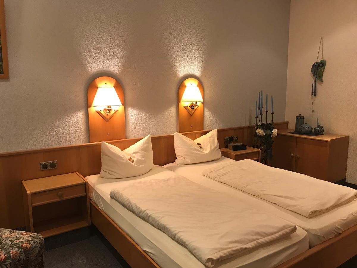 Gasthof & Hotel Goldener Hirsch Бад-Бернекк-ім-Фіхтельґебірґе Екстер'єр фото