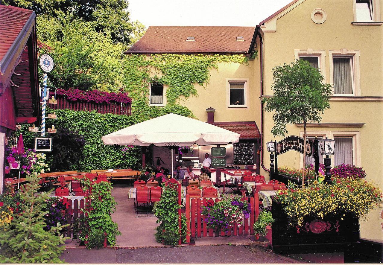 Gasthof & Hotel Goldener Hirsch Бад-Бернекк-ім-Фіхтельґебірґе Екстер'єр фото